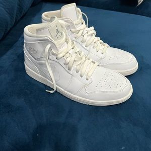 Air Jordan 1 Mid